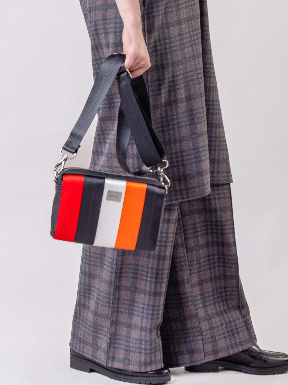 Globe Hope Kaste Raita Laukku - Superpower