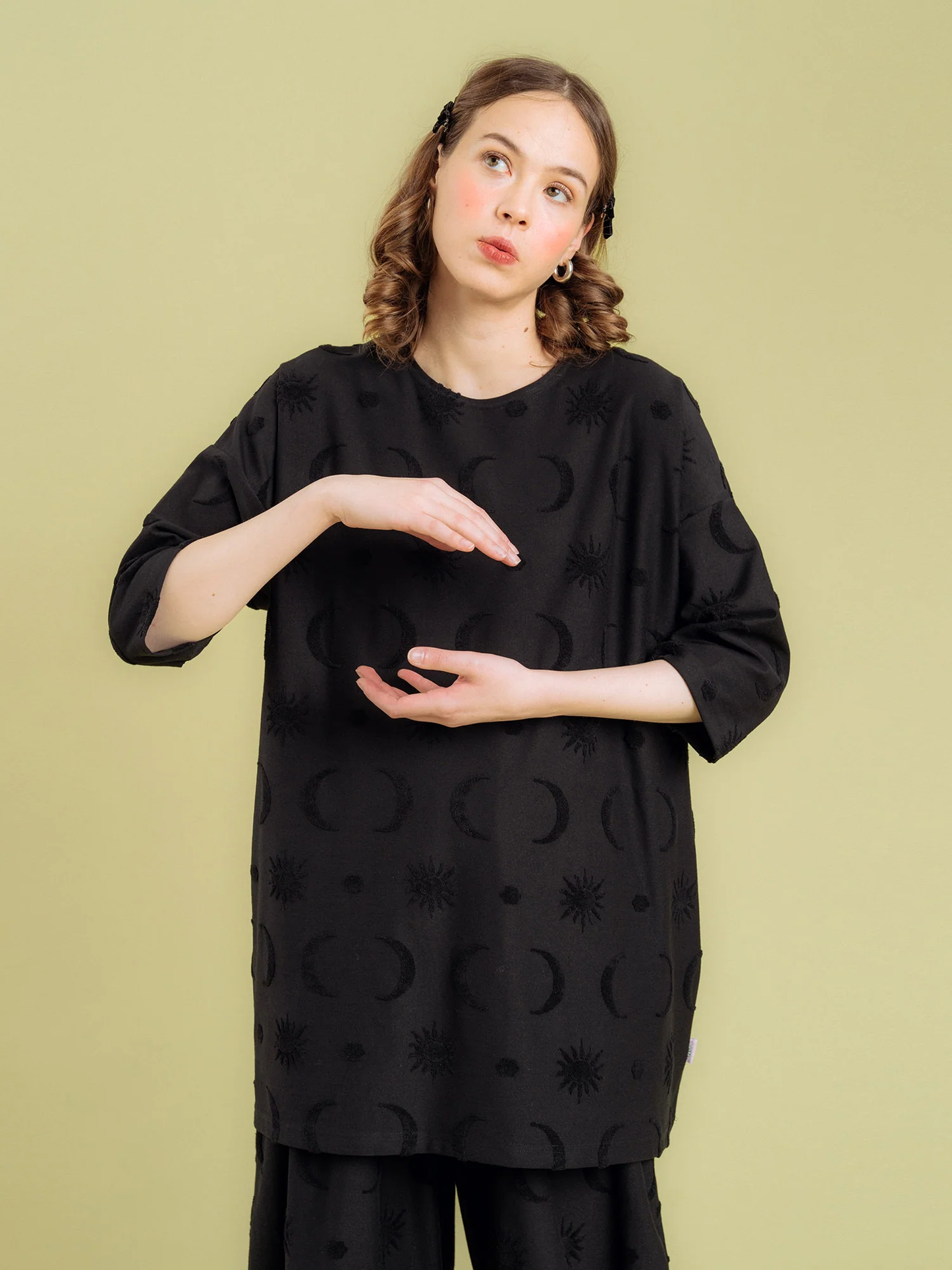 Aarre Bianca Oversize T-paita, Divine Black