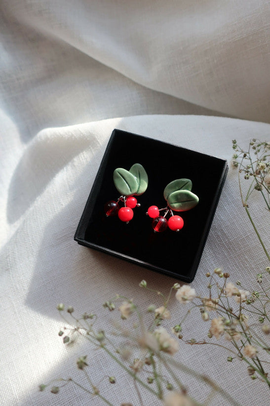 Titiduu -Earrings Lingonberry