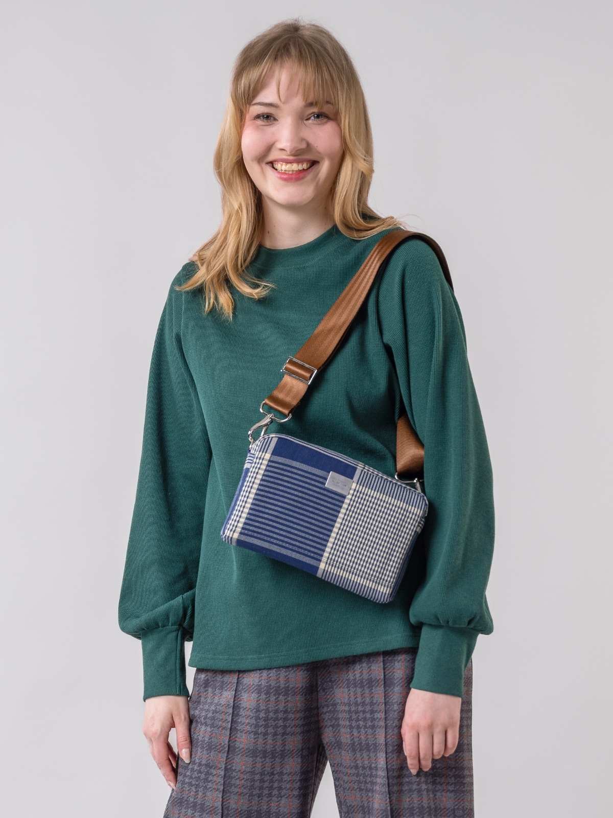 Globe Hope Hoora Bag
