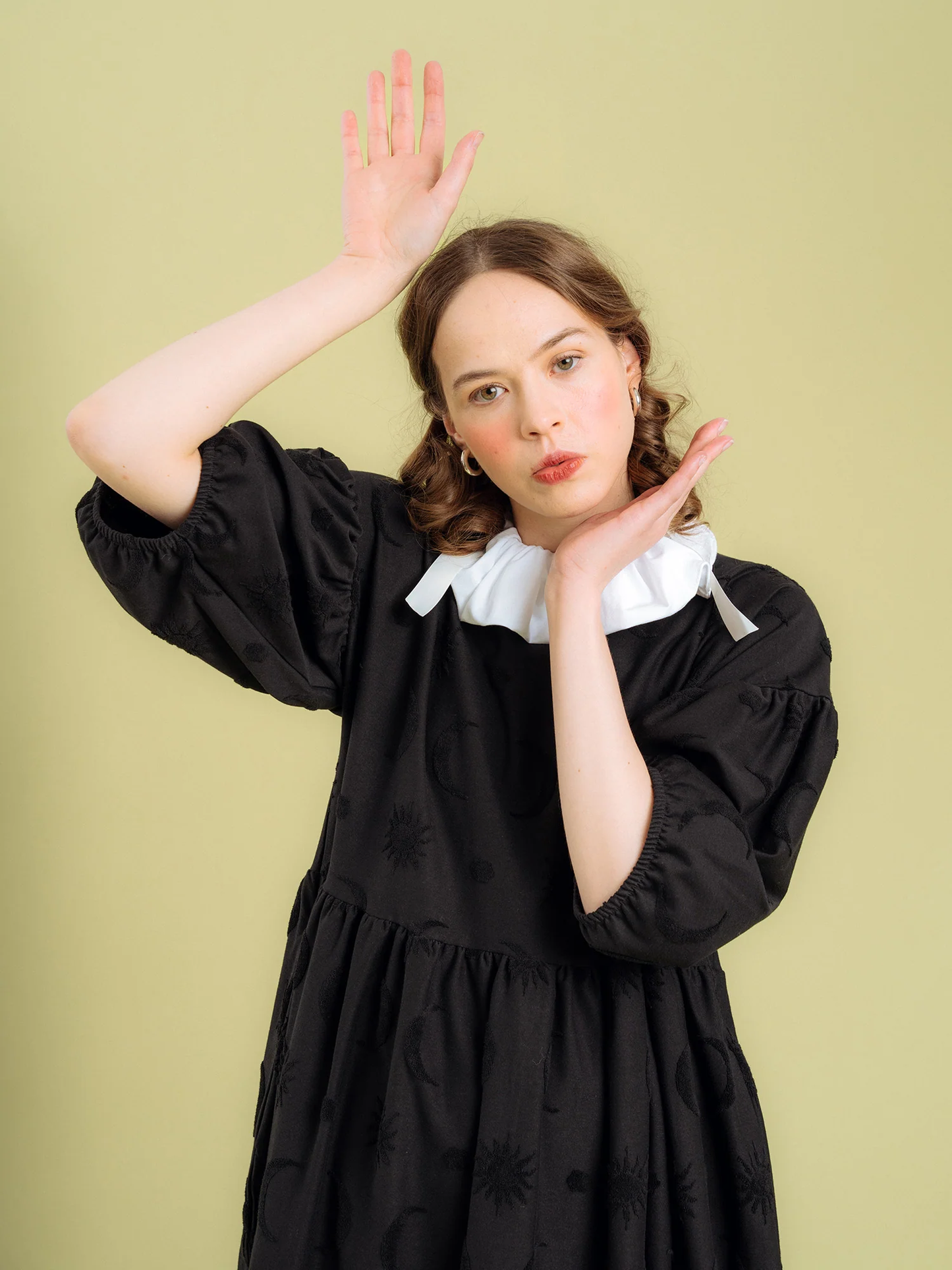 Aarre Elena Mekko- Divine Black