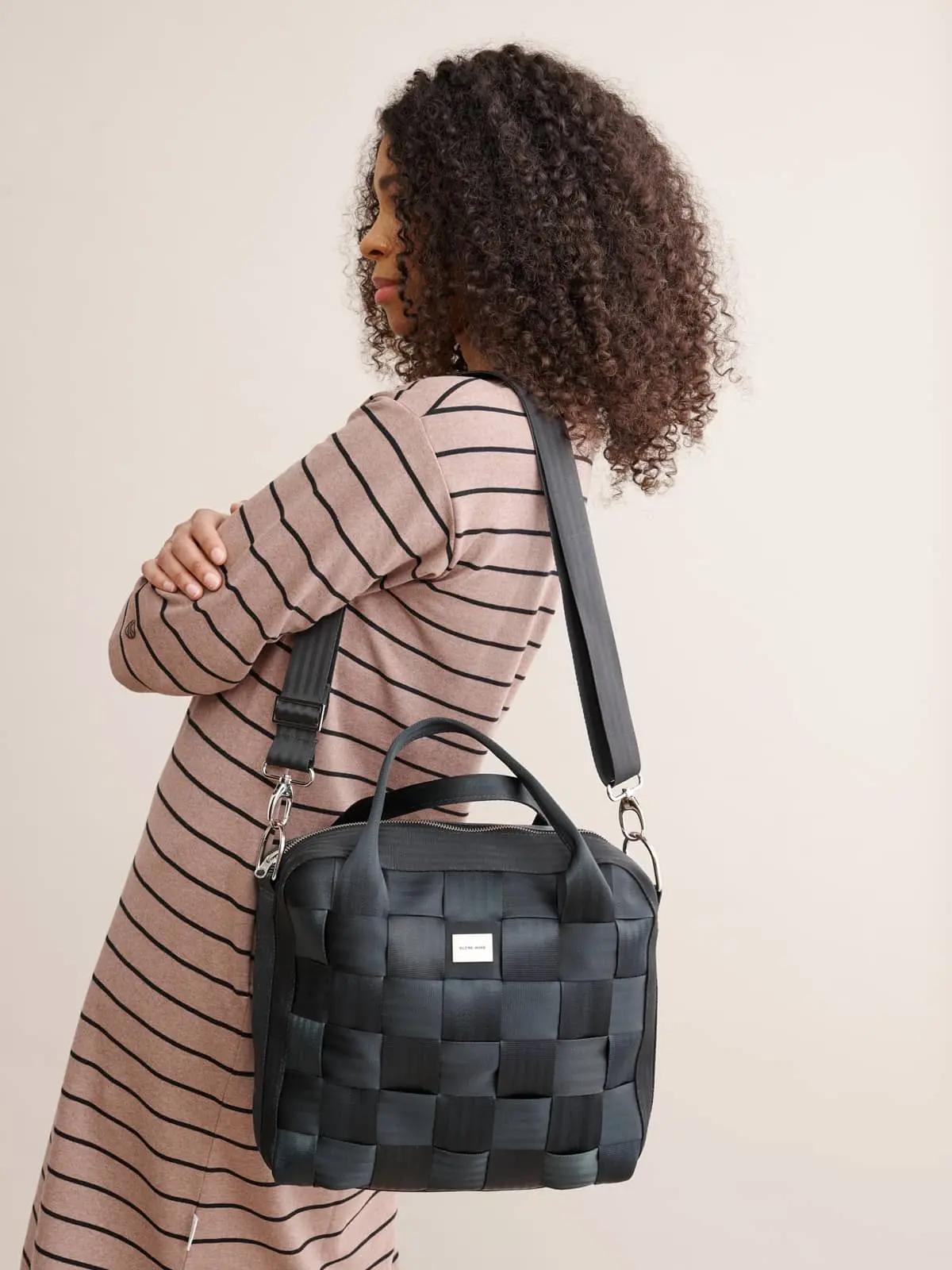 Globe Hope Halla Bag