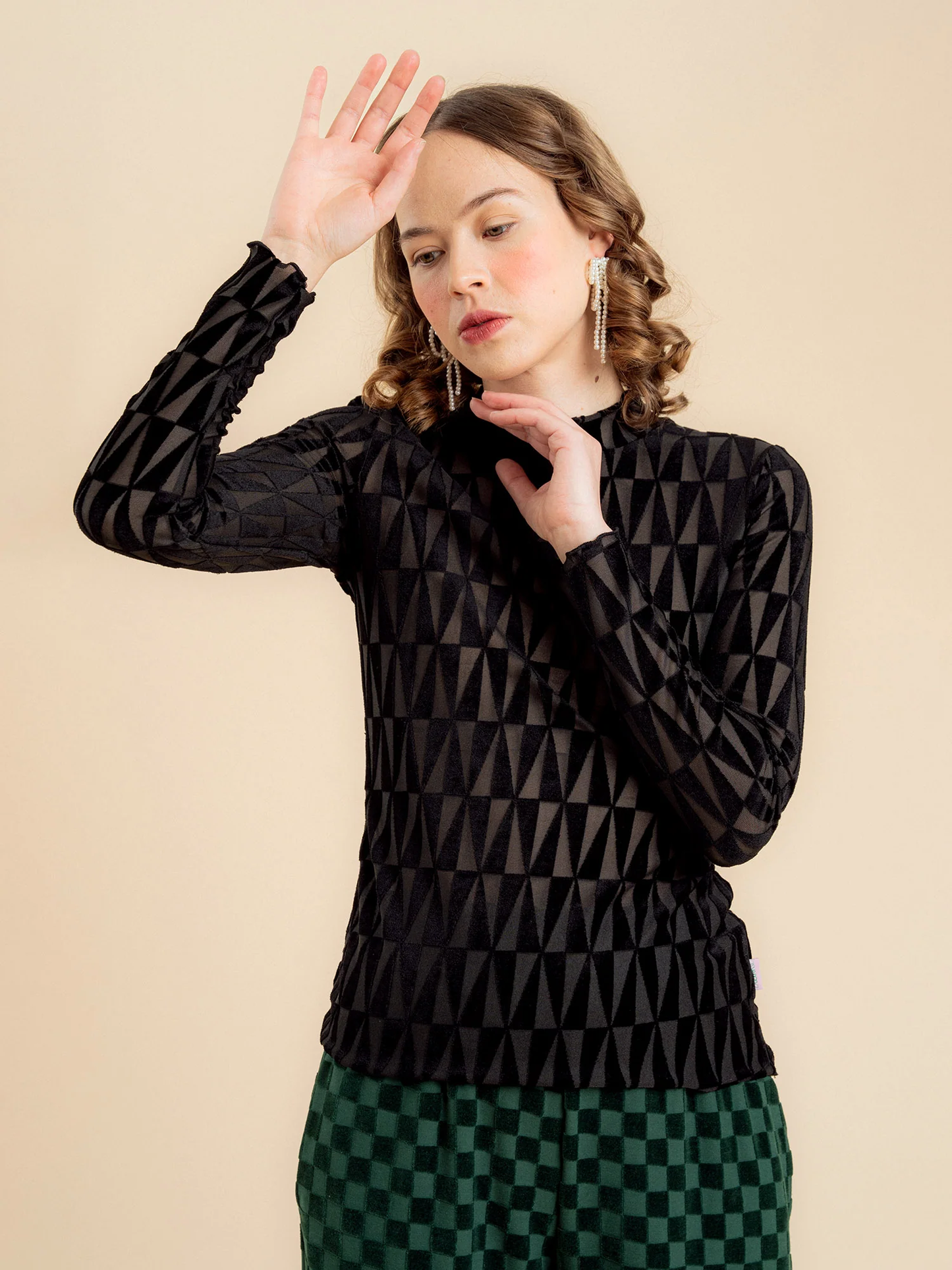 Aarre Robin Paita Circus Black