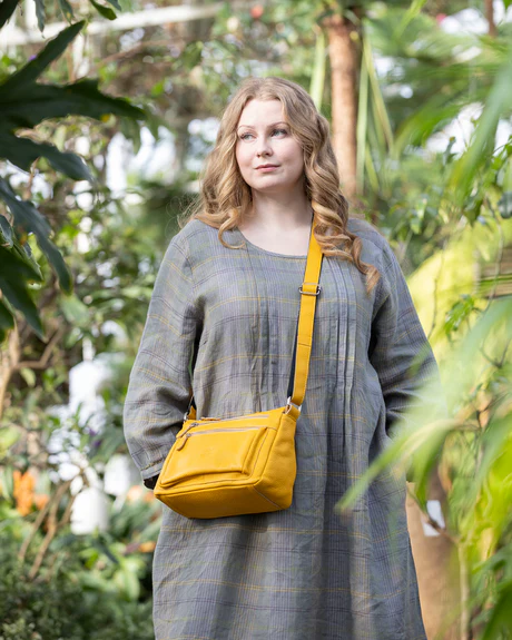 Utua Hestia Shoulder Bag