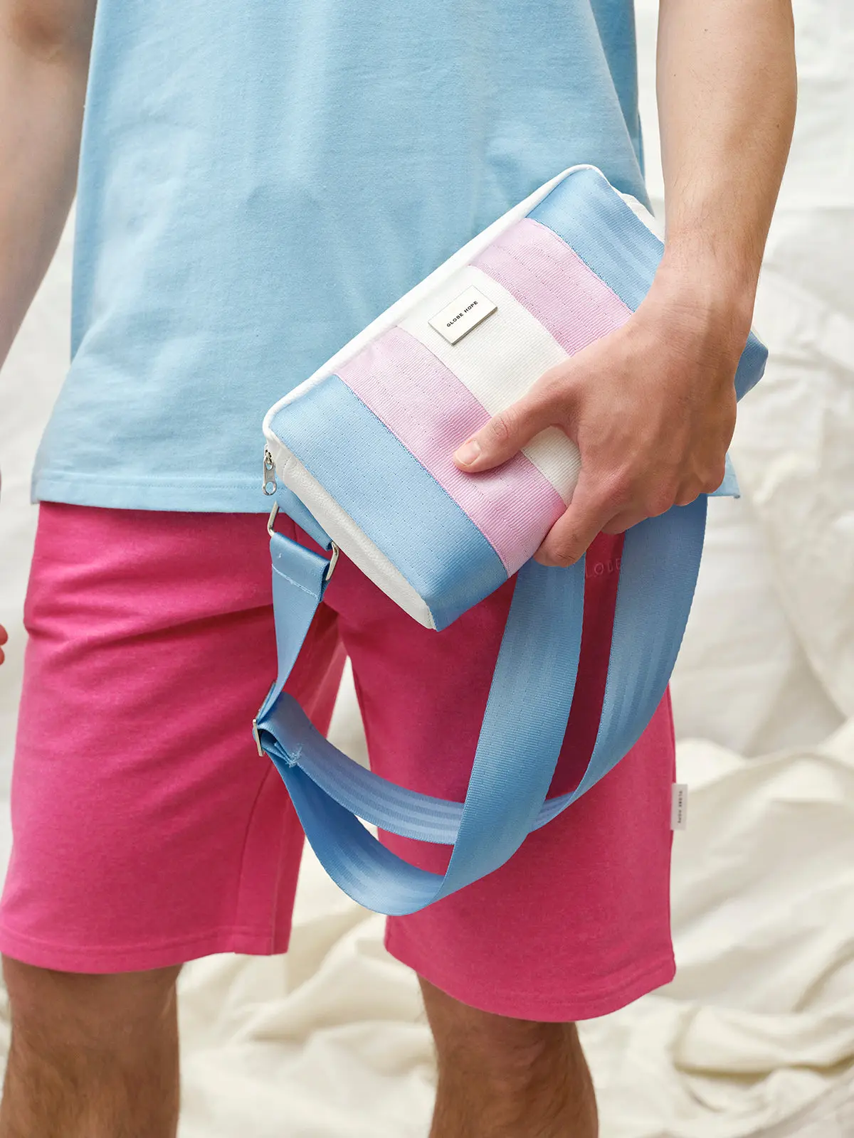 Globe Hope Saraste bag
